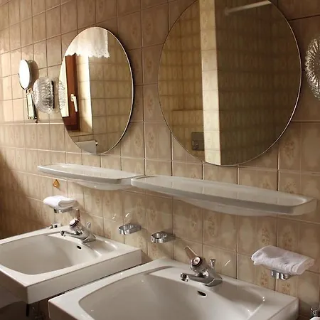 Muttererhof Hotel 3*